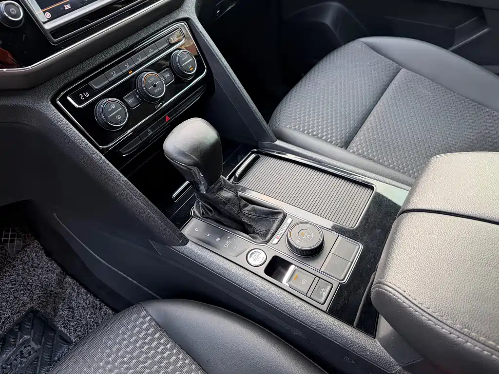 Volkswagen Teramont — миниатюра 6