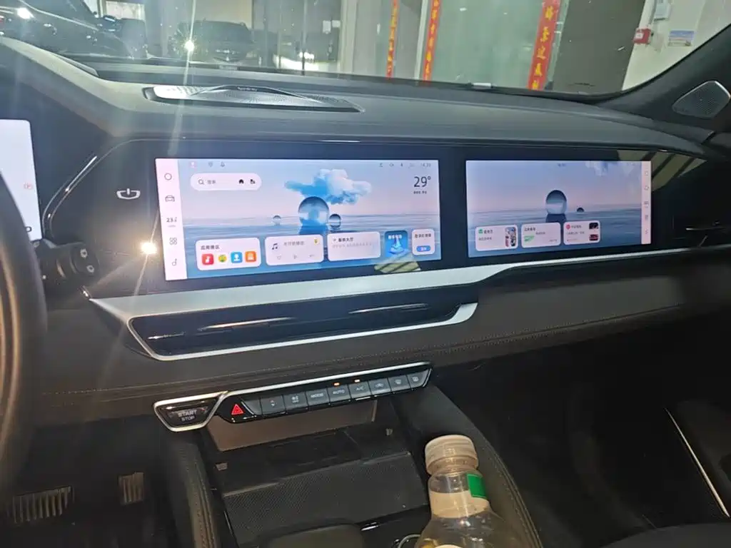 Geely Xingyue L — миниатюра 13