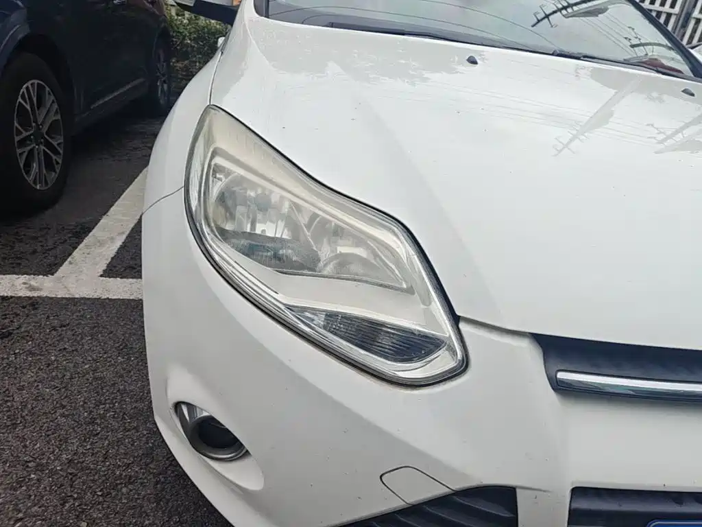 Ford Focus — миниатюра 11