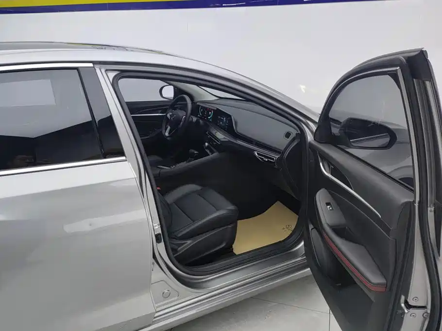 Changan Eado — миниатюра 8