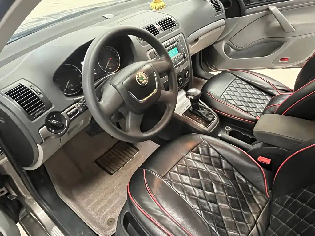 Skoda Octavia — миниатюра 7