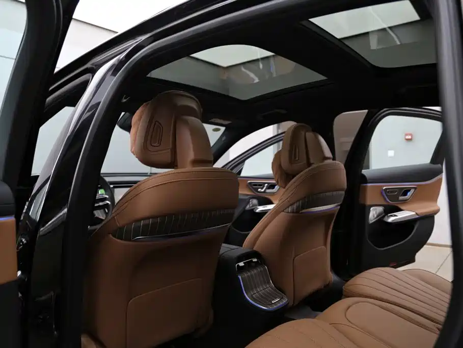Mercedes-Benz E-Class — миниатюра 21