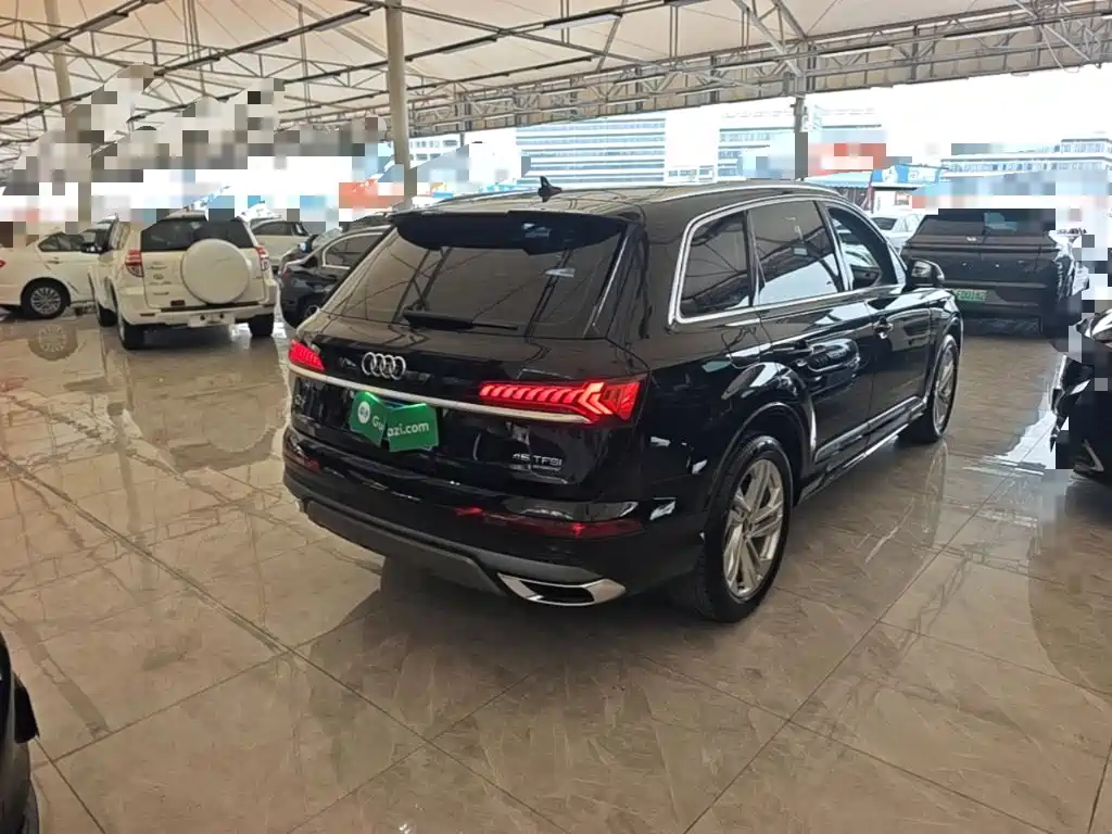 Audi Q7 — миниатюра 7