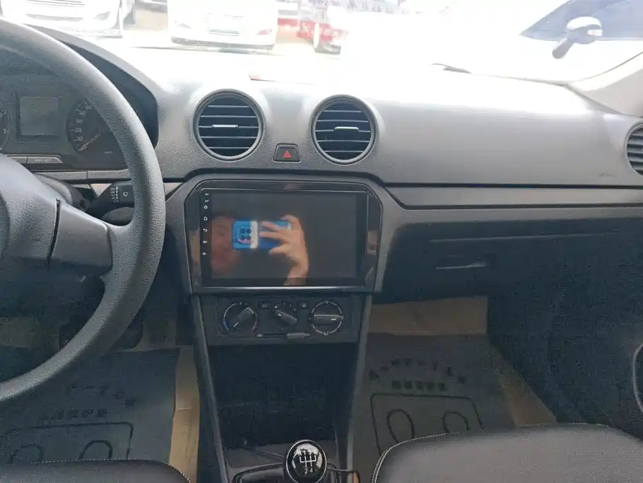 Volkswagen Jetta — миниатюра 13