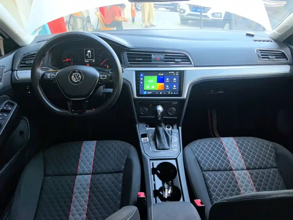 Volkswagen Lamando — миниатюра 10