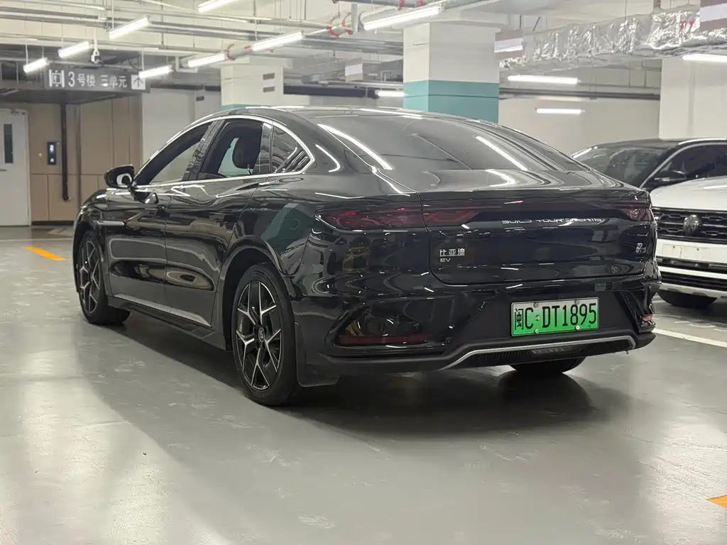 BYD Han — миниатюра 7