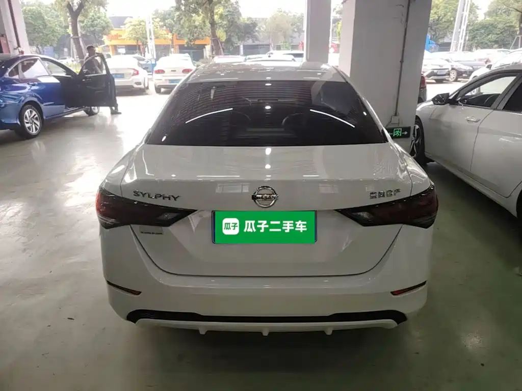 Nissan Sylphy — миниатюра 6
