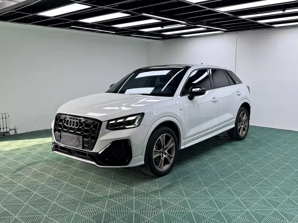 Купить Audi Q2L