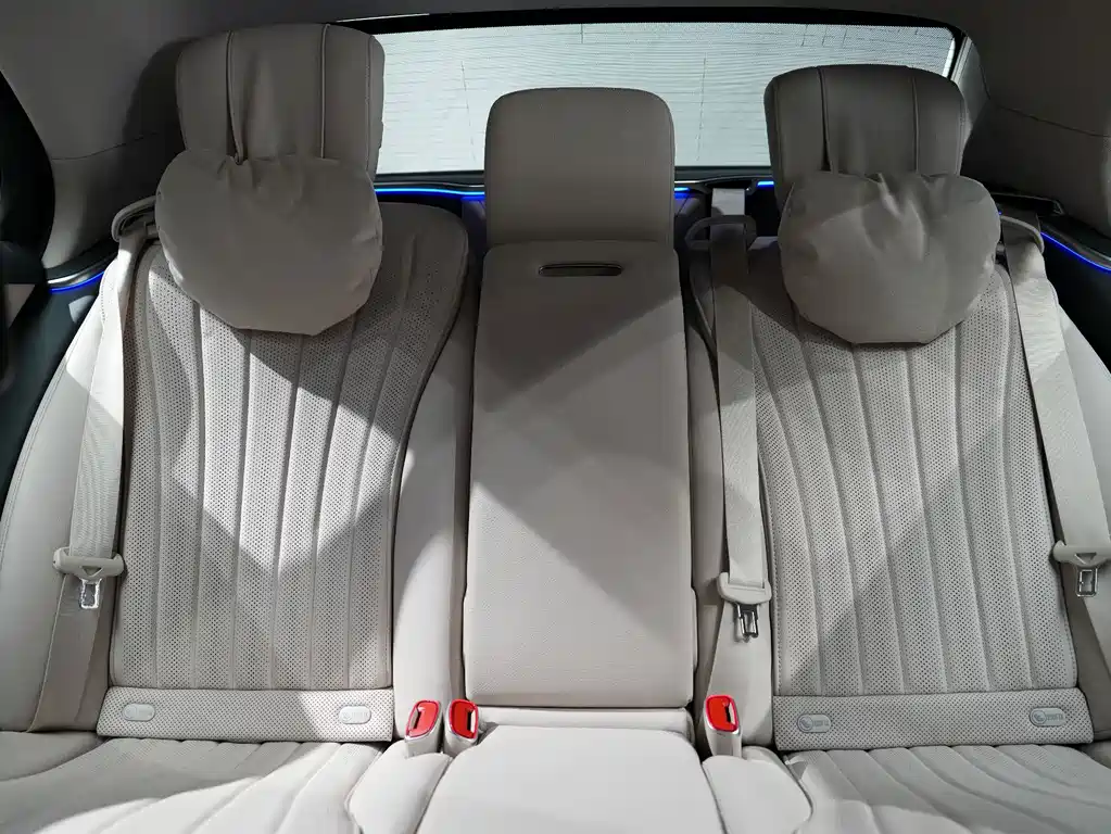 Mercedes-Benz S-Class — миниатюра 17