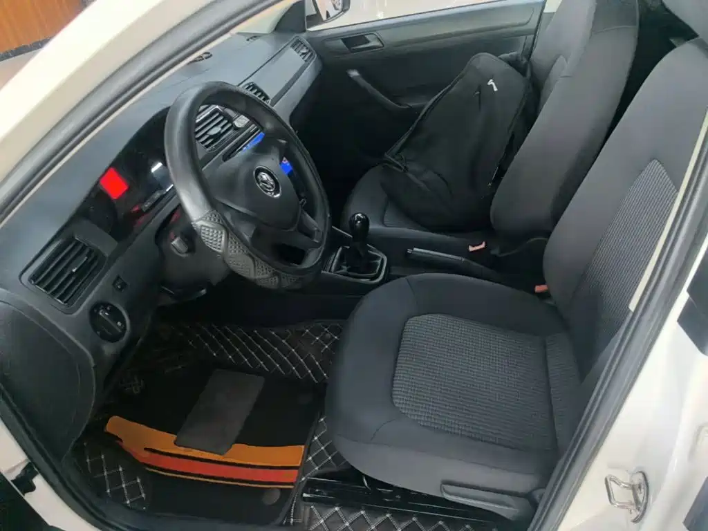 Volkswagen Santana — миниатюра 15