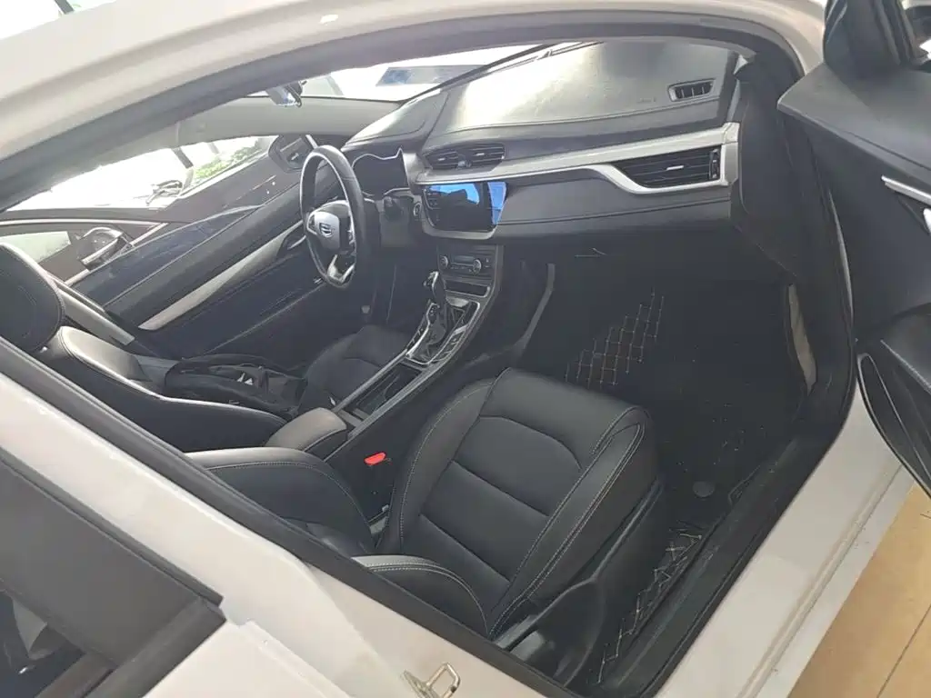 Geely Emgrand — миниатюра 25
