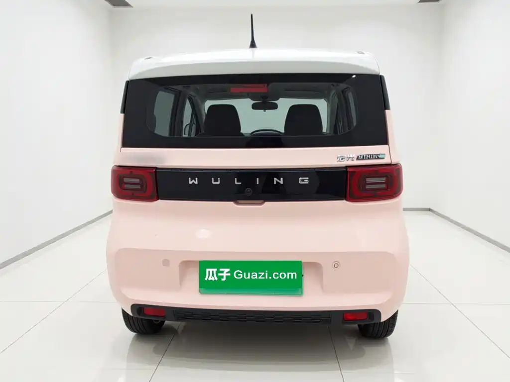 Wuling MINIEV — миниатюра 3