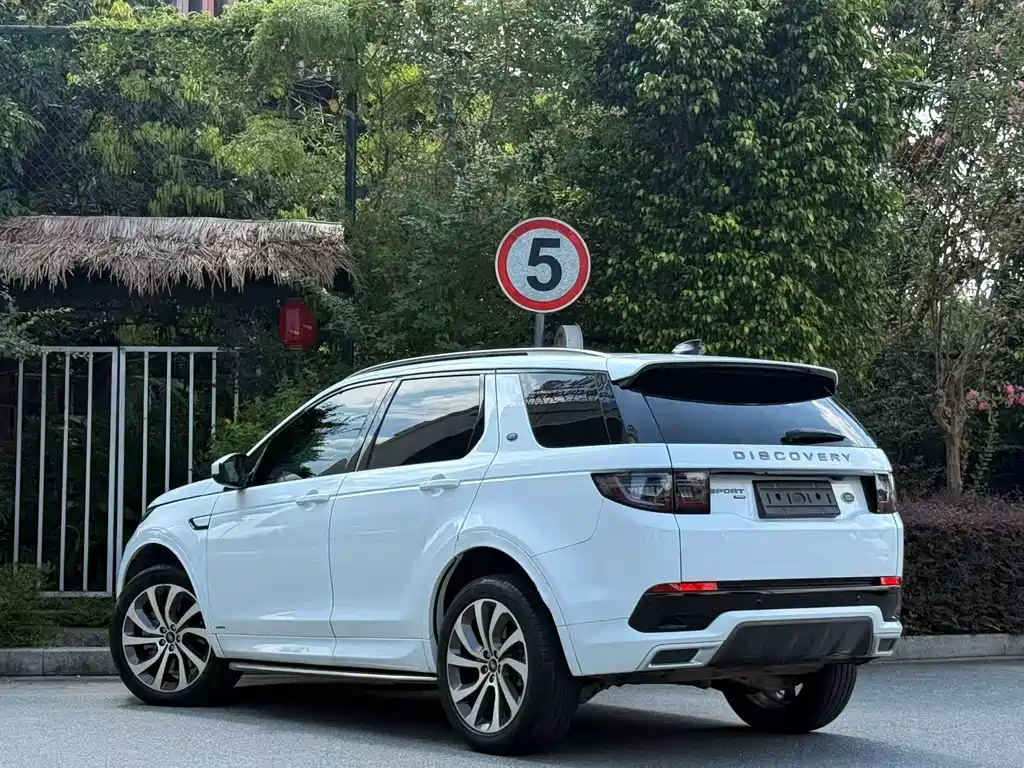 Land Rover Discovery Sport — миниатюра 9