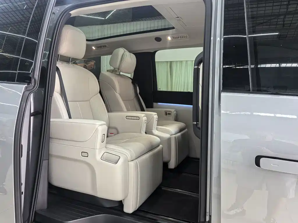 Li Auto Li MEGA — миниатюра 9