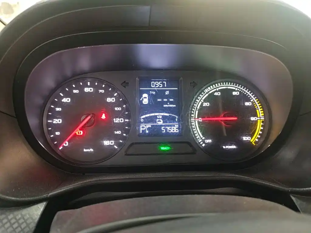 Roewe Clever — миниатюра 12