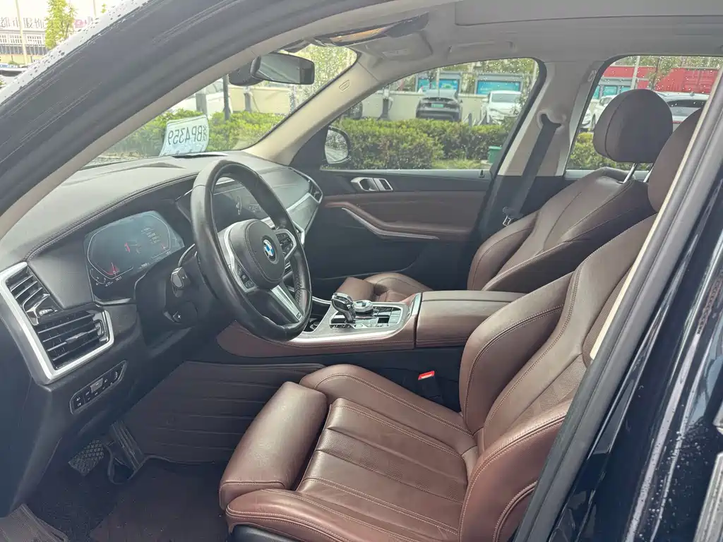 BMW X5 (Import) — миниатюра 10