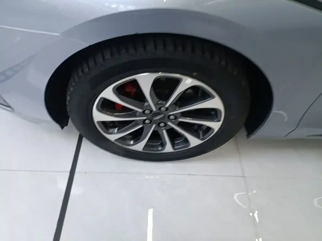 Lincoln Z — миниатюра 23