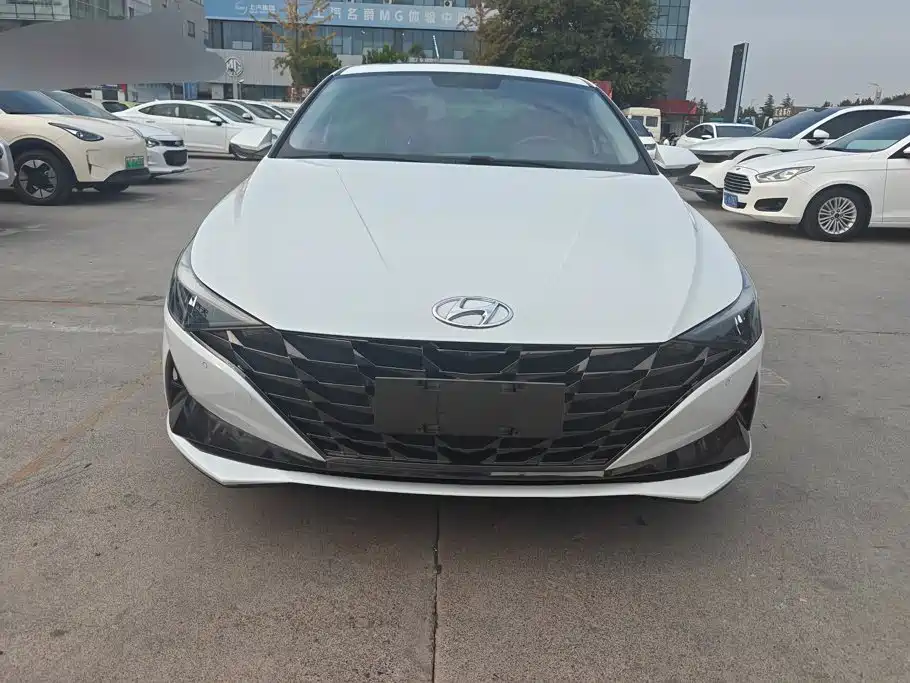 Hyundai Elantra — миниатюра 2