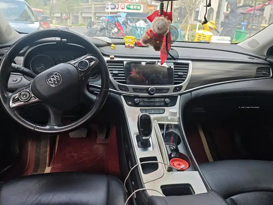 Buick LaCrosse — миниатюра 12