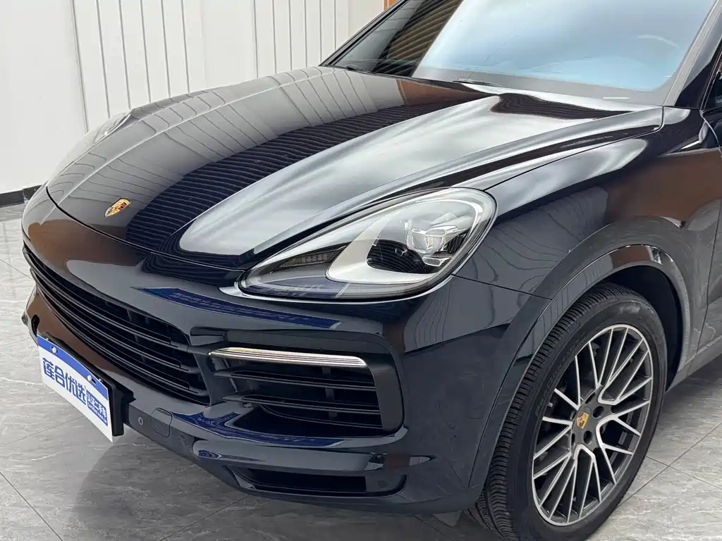 Porsche Cayenne — миниатюра 19