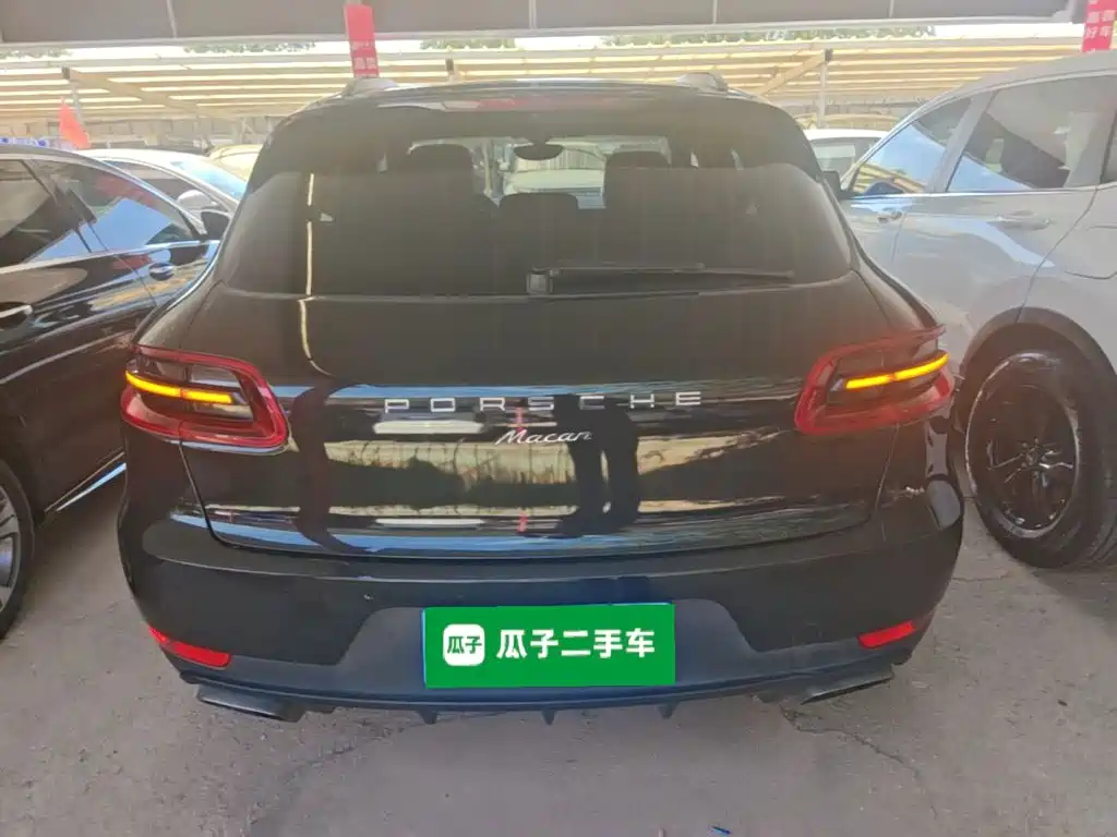Porsche Macan — миниатюра 6