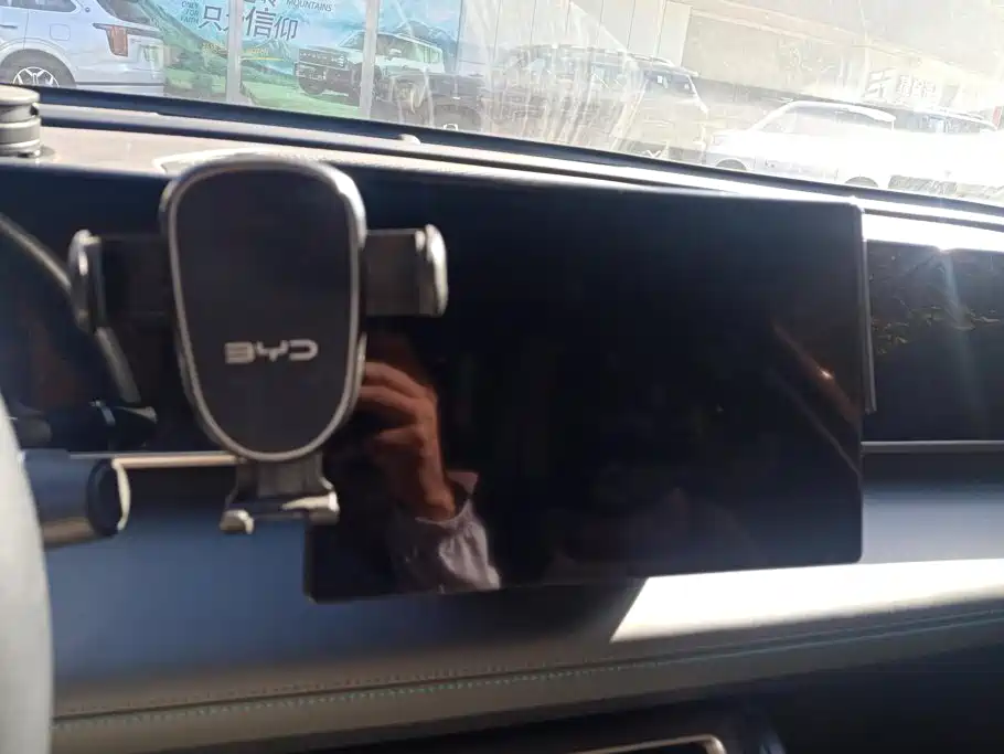 BYD Qin L — миниатюра 13