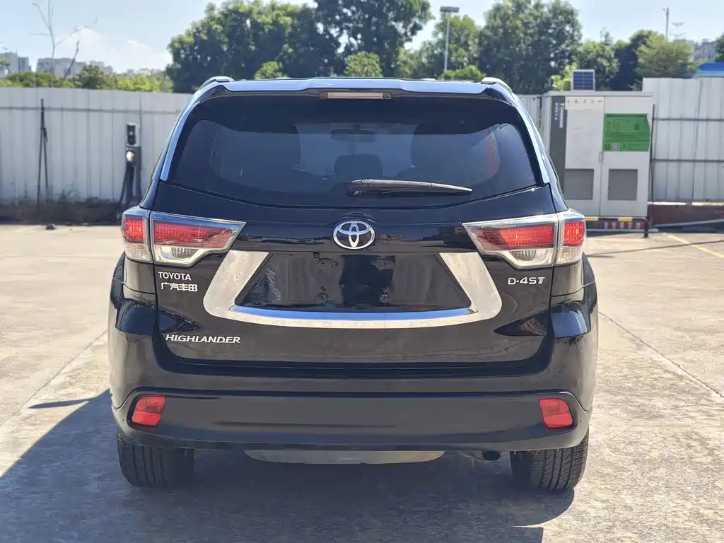 Toyota Highlander — миниатюра 10