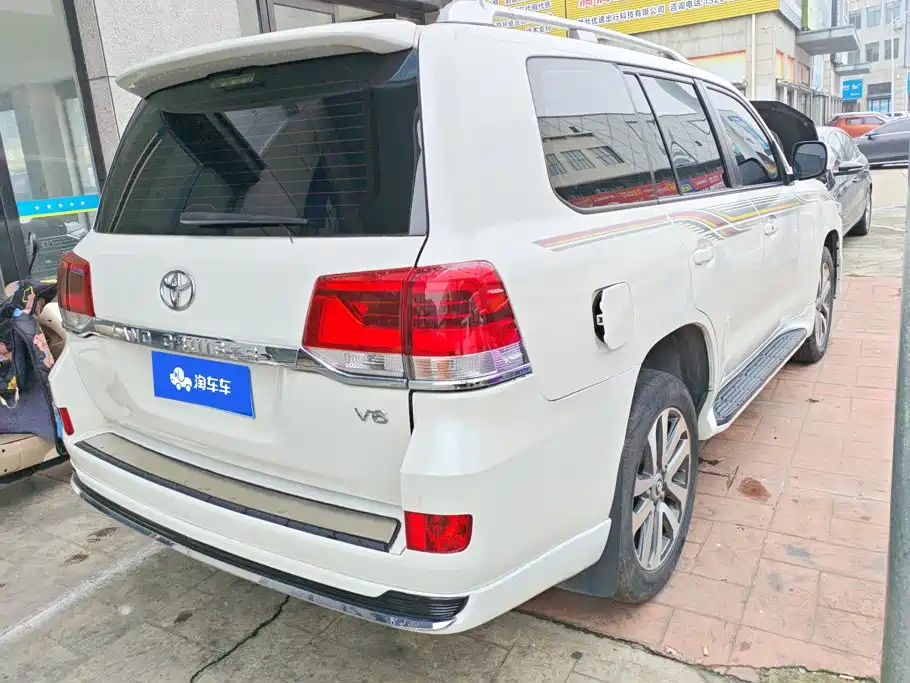 Toyota Land Cruiser — миниатюра 3