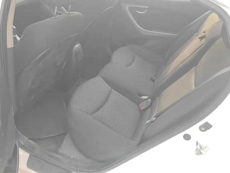 Hyundai Elantra Langdong — миниатюра 11