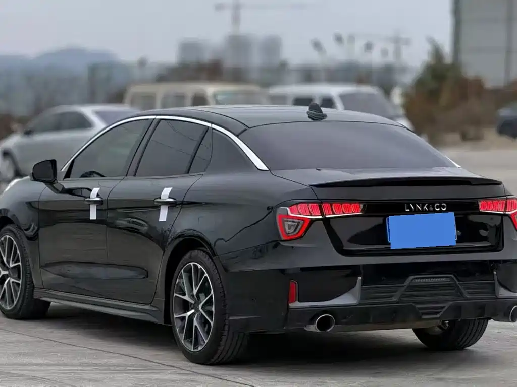 Lynk & Co 03 — миниатюра 9
