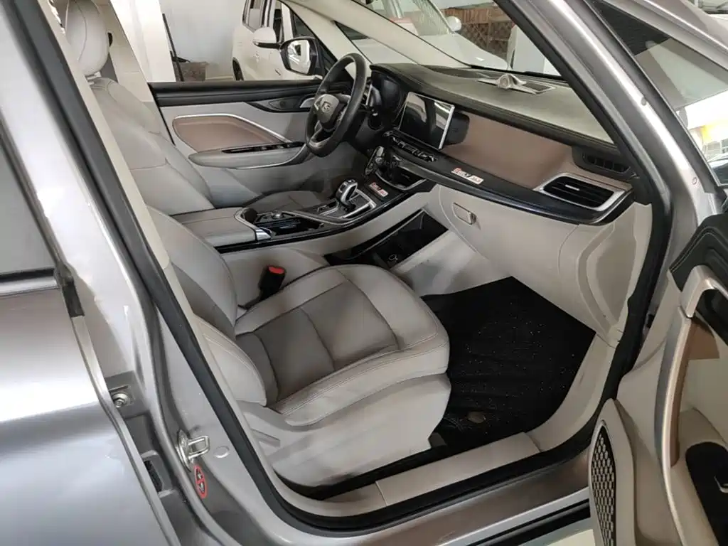 Geely Jia Ji — миниатюра 25