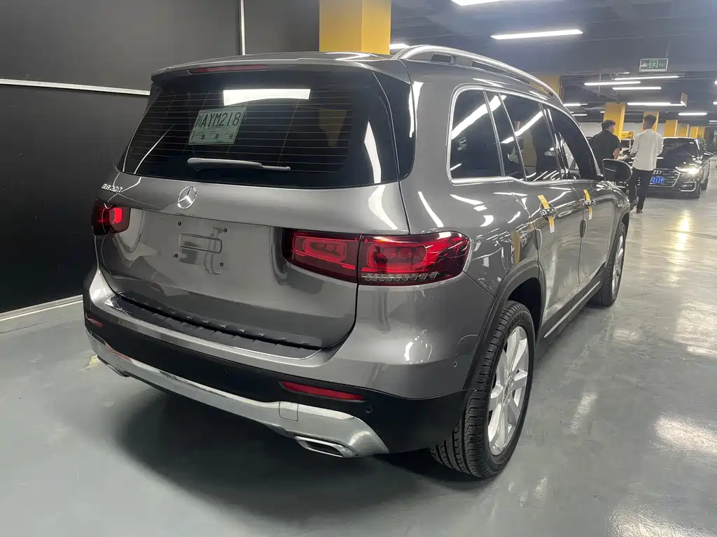 Mercedes-Benz GLB — миниатюра 9