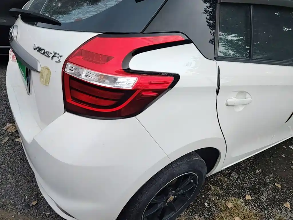 Toyota Vios FS — миниатюра 8
