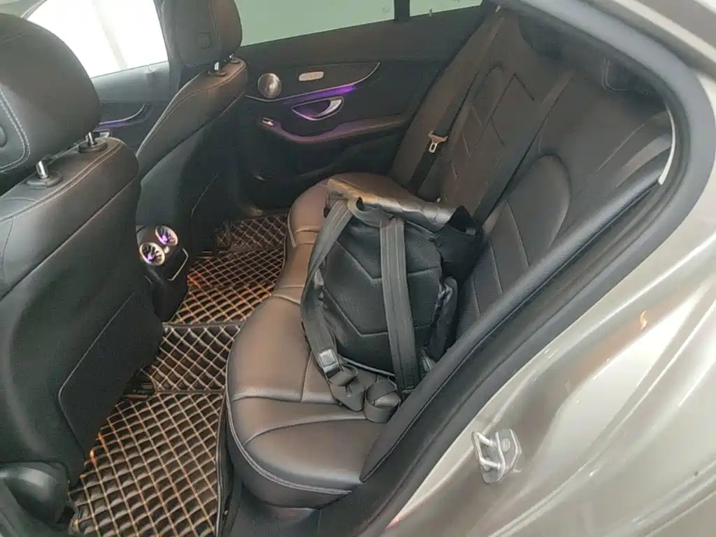 Mercedes-Benz C-Class — миниатюра 17