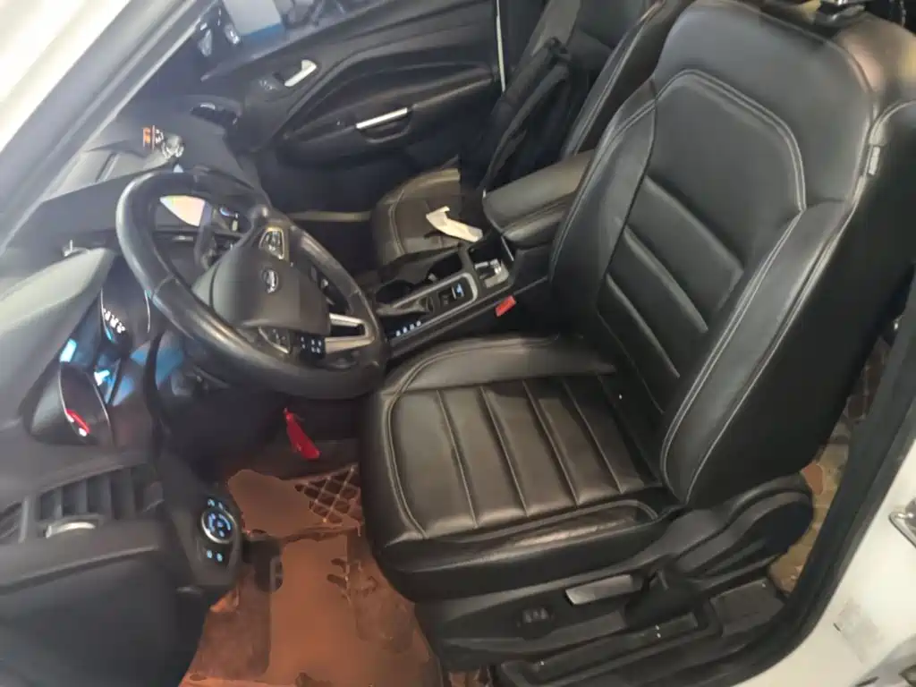 Ford Kuga — миниатюра 15