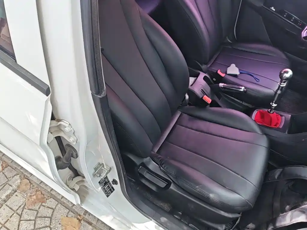 Baojun 310 — миниатюра 25