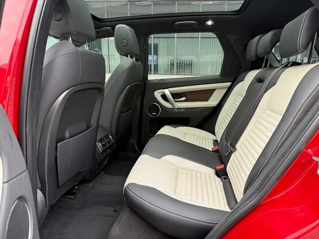 Land Rover Discovery Sport — миниатюра 18