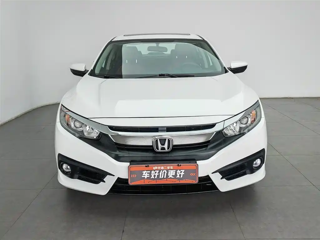 Honda Civic 2016 220TURBO CVT Luxury