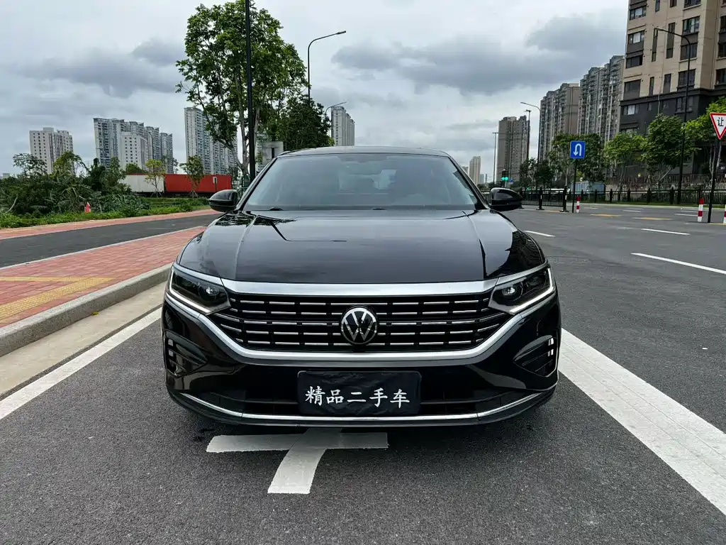 Volkswagen Passat 2023 330TSI Elite