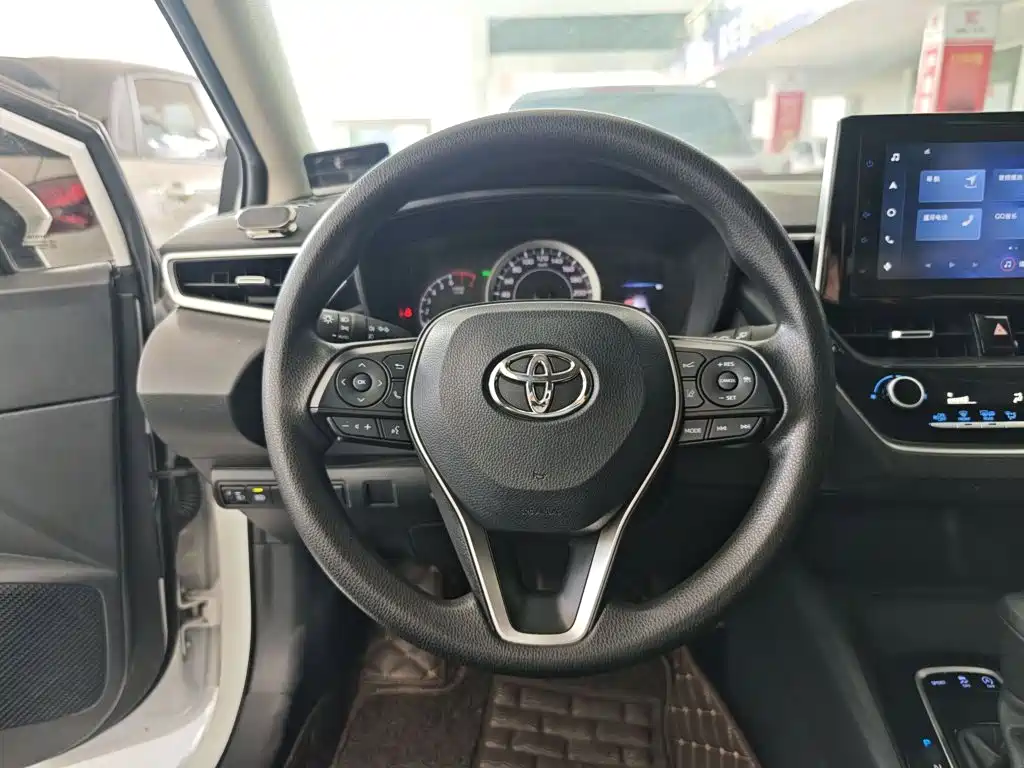 Toyota Corolla — миниатюра 11