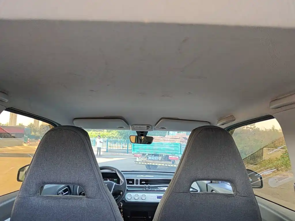Wuling MINIEV — миниатюра 18