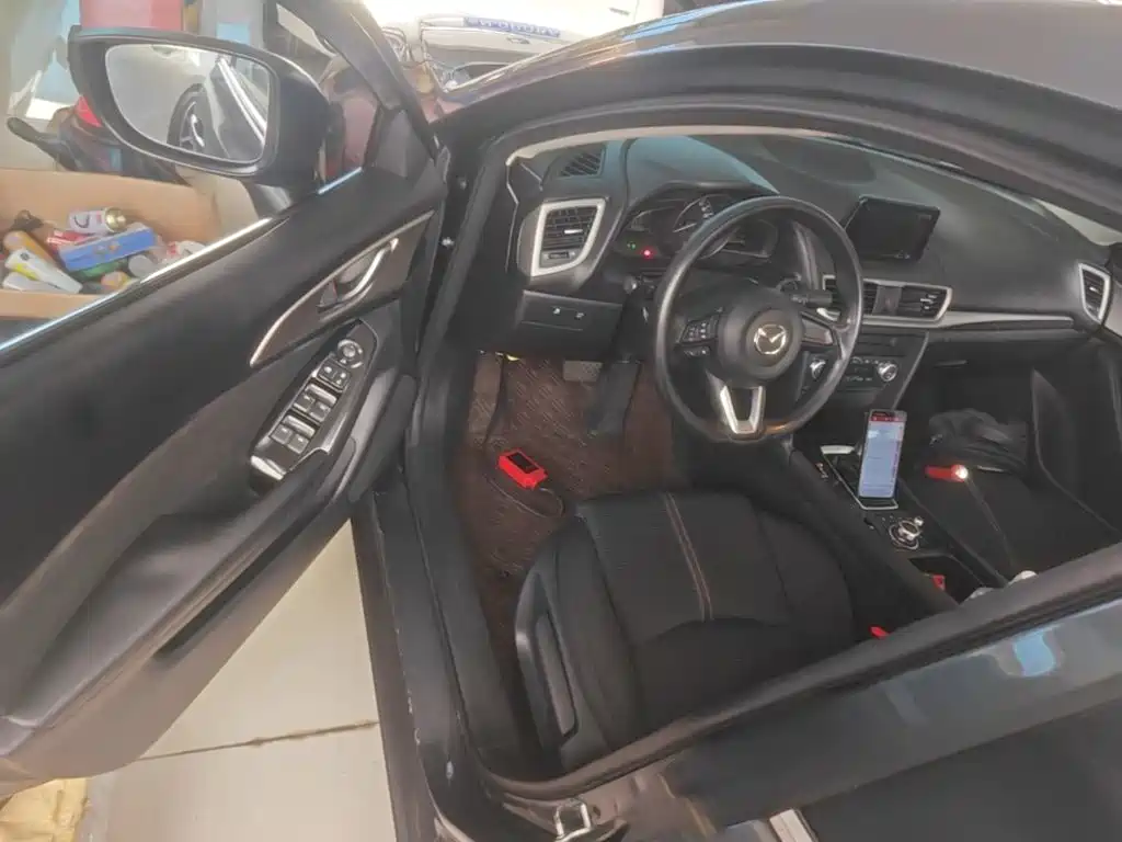Mazda 3 Axela — миниатюра 16
