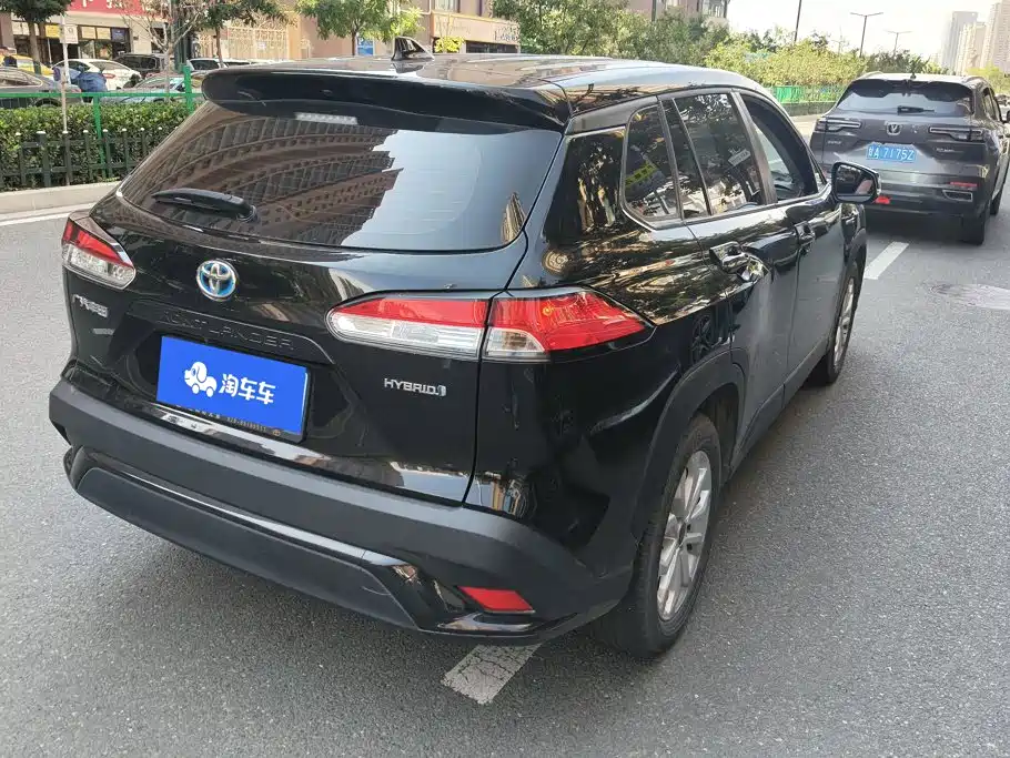 Toyota Frontlander — миниатюра 3