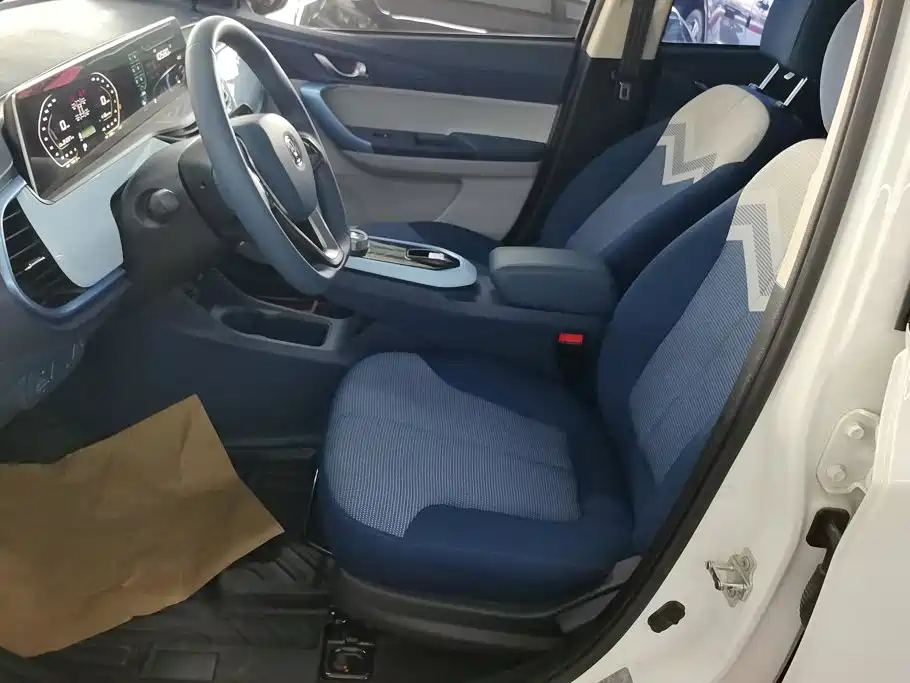 Changan Benben E-Star — миниатюра 9
