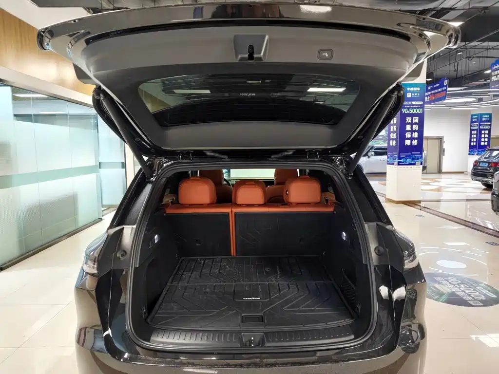 Li Auto Li L6 — миниатюра 17