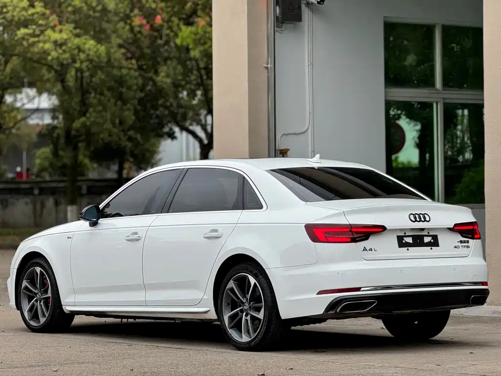 Audi A4L — миниатюра 3