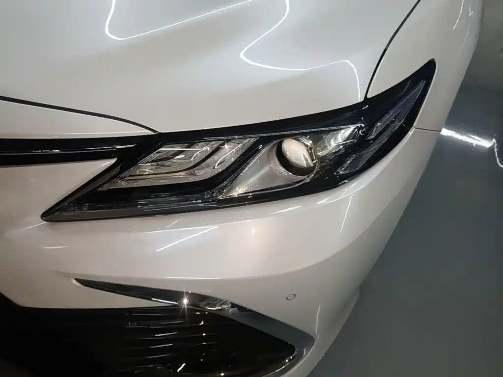 Toyota Camry — миниатюра 24