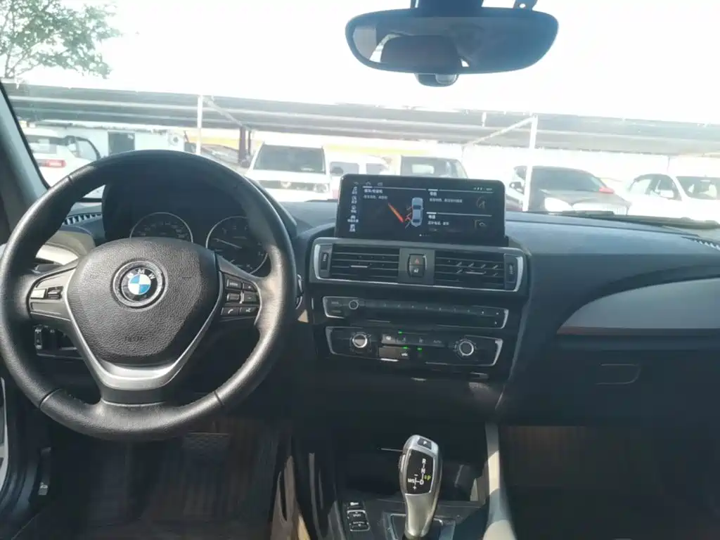 BMW 1 Series (Import) — миниатюра 10
