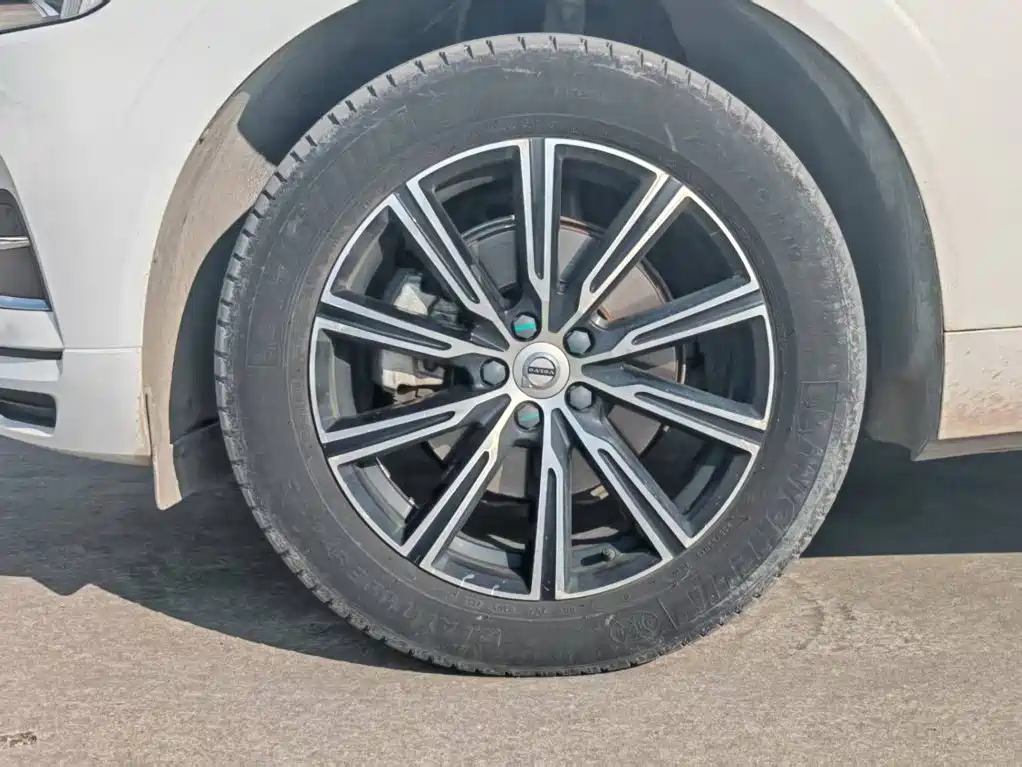 Volvo XC60 — миниатюра 7