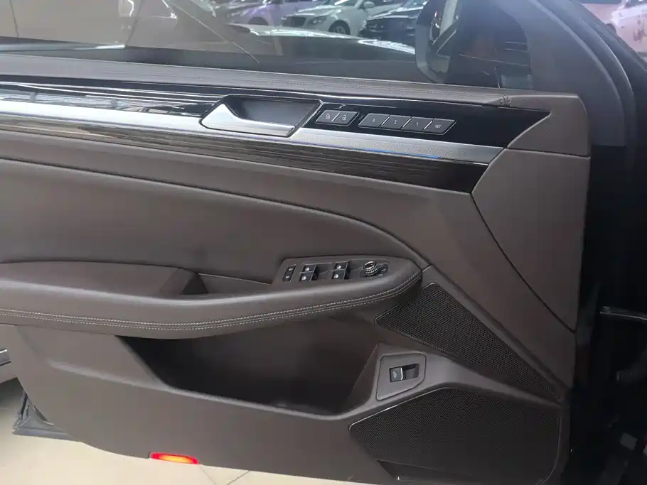 Volkswagen Phideon — миниатюра 7
